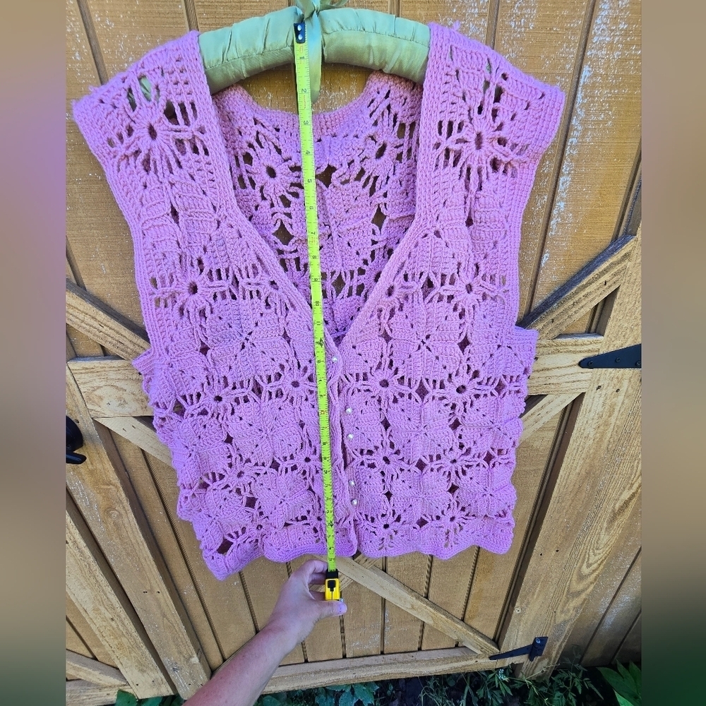 Handmade Crochet Floral Pink Vest 1X - Picture 2 of 4